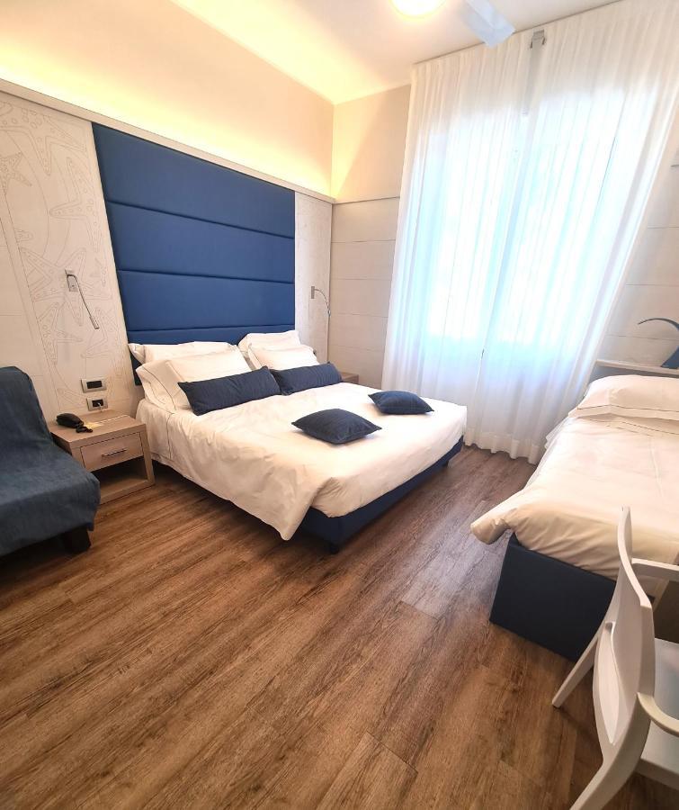 Hotel Zurigo Varazze Bagian luar foto